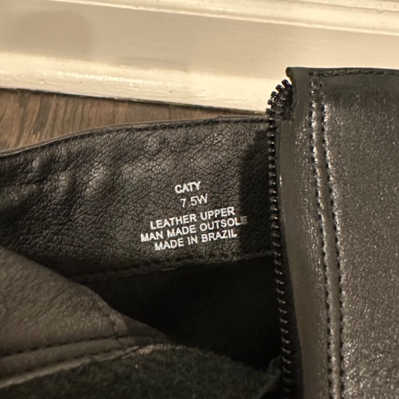 Caty Smooth Leather Black (Wide) by Matisse - Picture 6 of 10